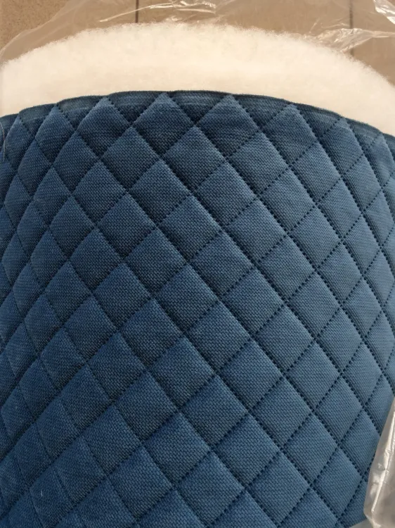 velvet pikowany cegiełka, tkanina velvet pikowana, velvet premium pikowany, materiał velvet cegiełka, velvet na kocyk, velvet dla dzieci, velvet pikowany na ocieplinie, tkanina dekoracyjna velvet, velvet tapicerski pikowany, miękki velvet pikowany,